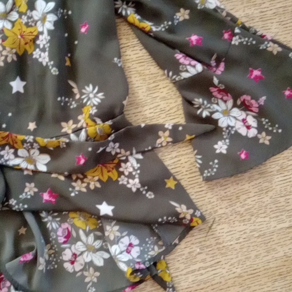 Open blouse sz Small - Picture 4 of 4